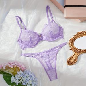 مجموعة لانجري عرايس بنسيج دانتيل - حمالة صدر ثلاثية بكوب ناعم مع كلوت منخفض